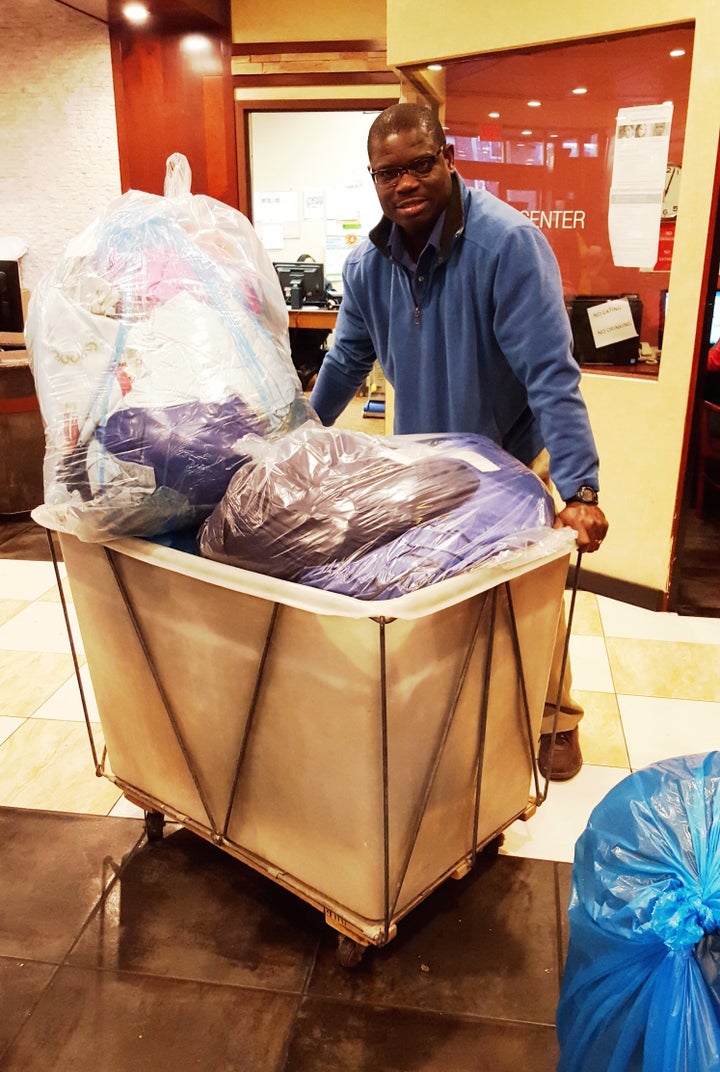 This Man Did 5,000 Pounds Of Free Laundry For Homeless Families HuffPost