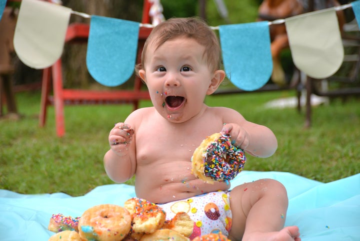 It Doesn’t Get Much Cuter Than This Baby’s Donut Smash Photos 5931cc2d2000003c00be02cf