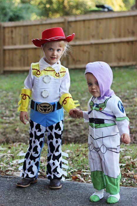 These 11 Sibling And Group Halloween Costumes Are Too Adorable To ...