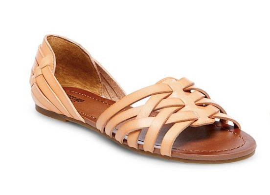 The Best Sandals For Women With Wide Feet | HuffPost