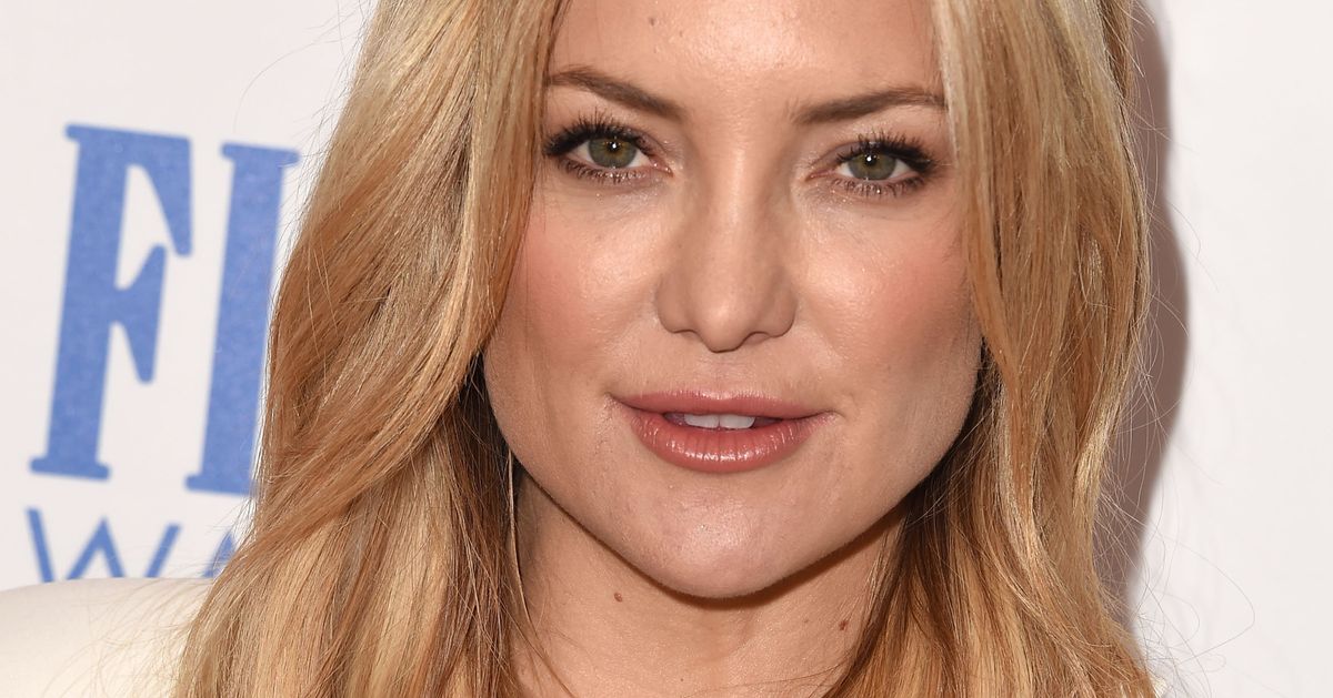 Kate Hudson Shares Cheeky Bikini Photo To Help You Wake Up