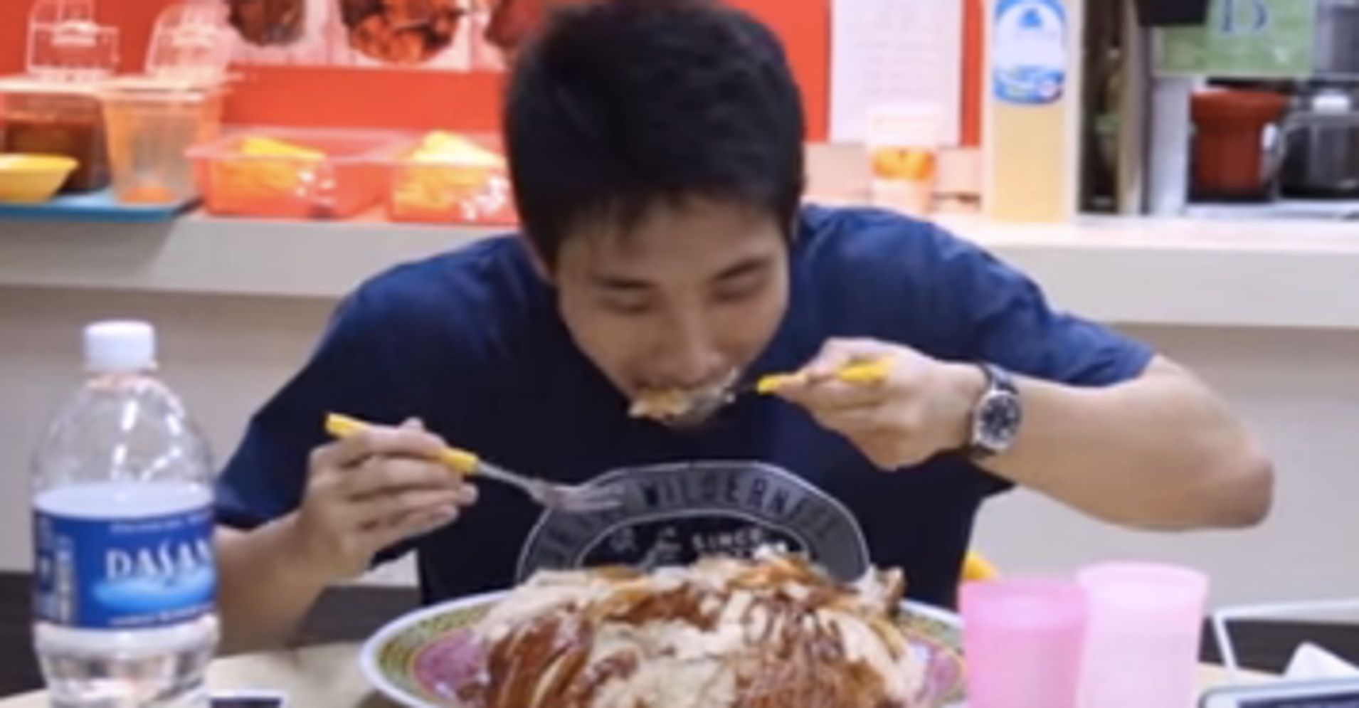 Guy Eats 8 Pounds Of Chicken And Rice, Then Shows Off Tight Abs | HuffPost