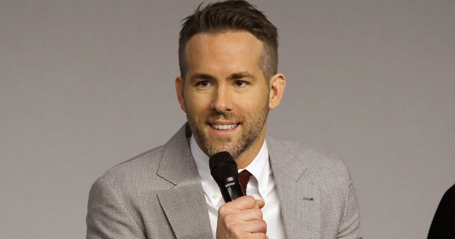 'Sexiest Dad Alive' Ryan Reynolds Gets Real About Having A Daughter ...