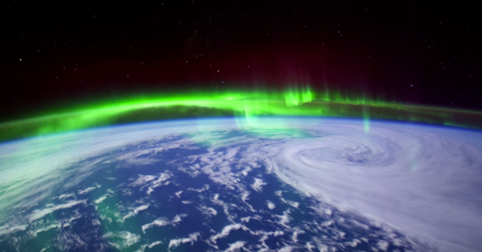 You've Never Seen The Northern Lights Looking So Damn Beautiful | HuffPost