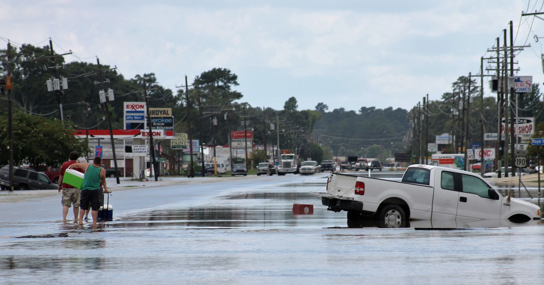 Hurricane Katrina Survivors Relive Familiar Nightmare In Baton Rouge ...