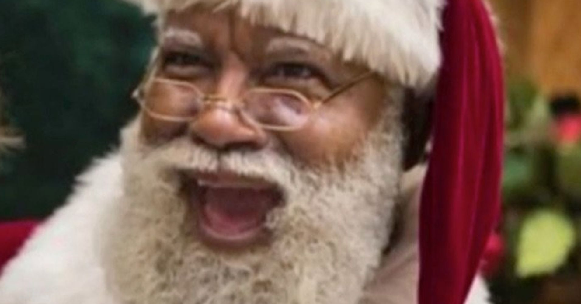 Racists Freak Out Over Black Santa At Mall Of America | HuffPost