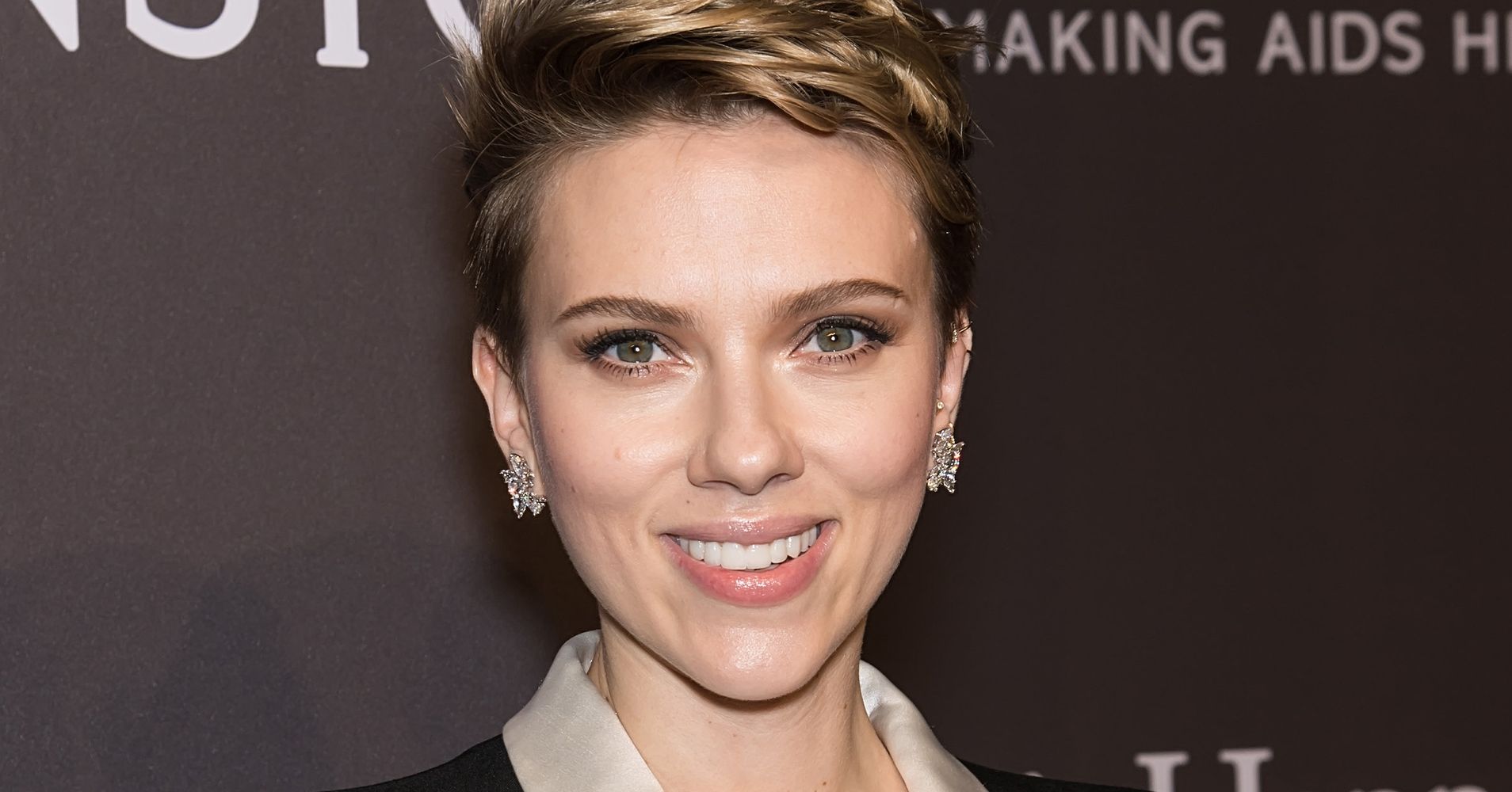 Scarlett Johansson Switches Things Up With A Sharp Pantsuit And ...