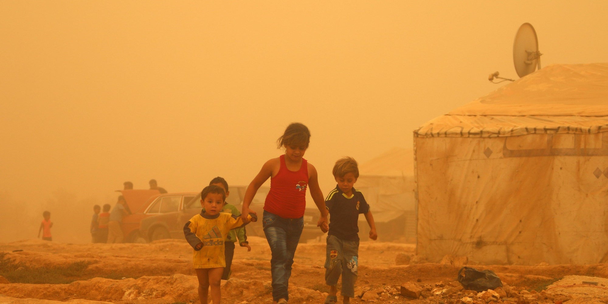 Deadly Sandstorm Brings Life And War To A Halt In The Middle East | The ...