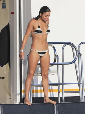 Beyonce shows off incredible figure in skimpy swimwear on holiday with  Jay-Z - Mirror Online
