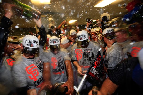 Bumgarner's HILARIOUS World Series MVP ceremony 