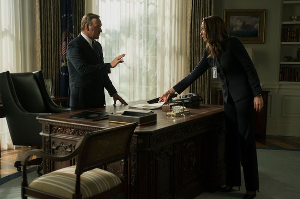 A Guide To All Of Frank Underwood S Backstabbing In House Of