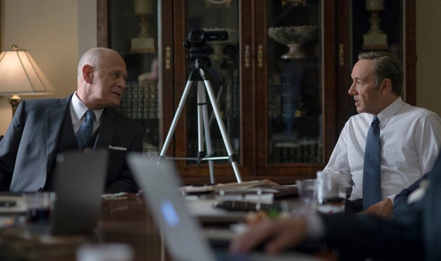 We Need To Talk About That Insane House Of Cards Moment Huffpost