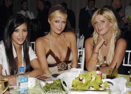 When Kim Kardashian Sold Her S*X Tape But Lost BFF Paris Hilton In Return –  PAST TENSE(D)