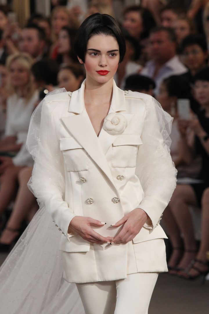 Kendall Jenner Is the Bride in Chanel Couture Show Fall 2015