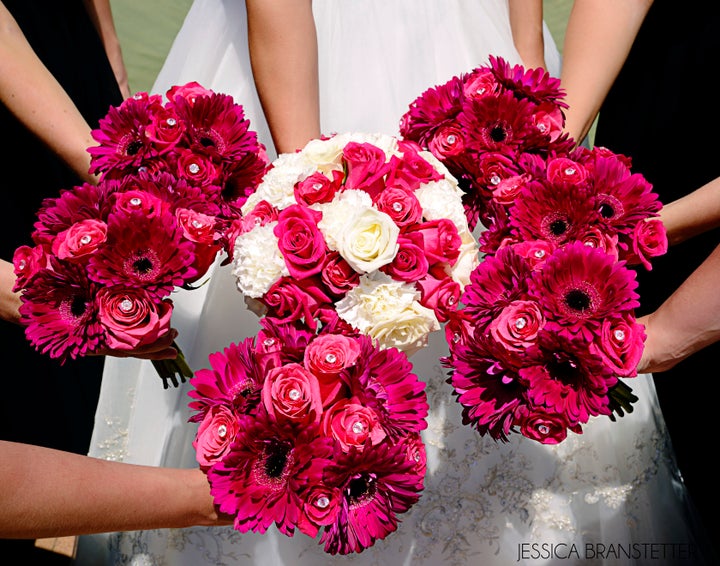 This Is How Much You Should Tip Your Wedding Vendors Huffpost Life This Is How Much You Should Tip Your Wedding Vendors