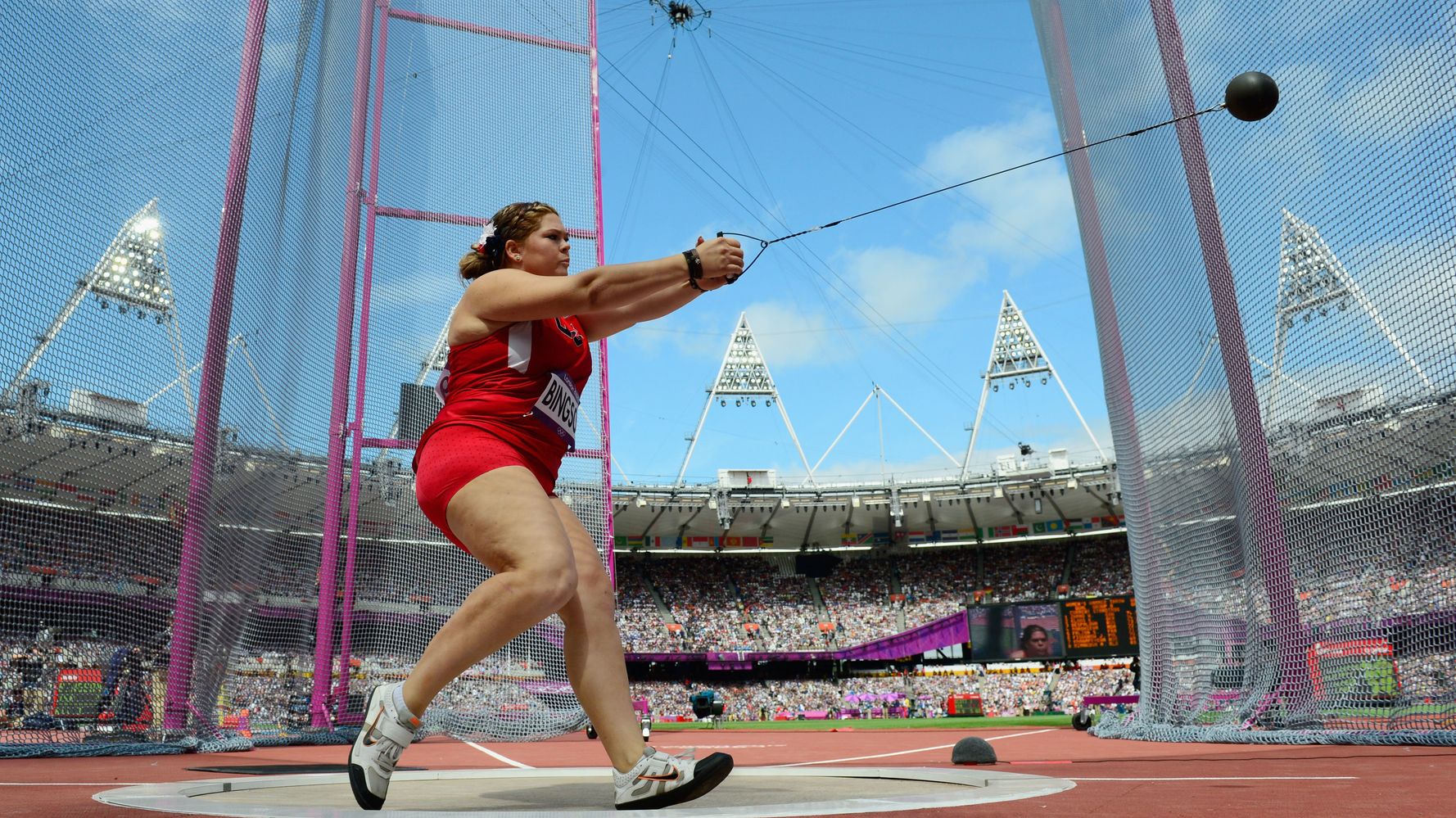 Olympic Hammer Thrower Amanda Bingson Is A Body Positivity 