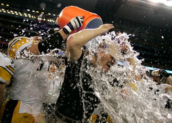 You'll Never Guess How The Super Bowl Gatorade Bath Started