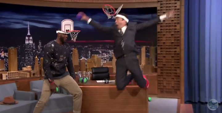 Jimmy Fallon dunks on LeBron James during a game of "Faceketball."