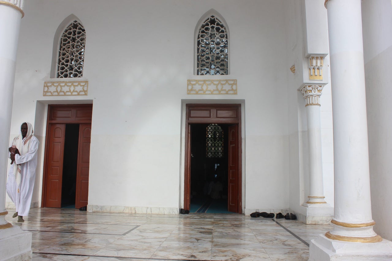 The recently renovated façade of Mogadishu's historical mosque, Isbaheysiga.