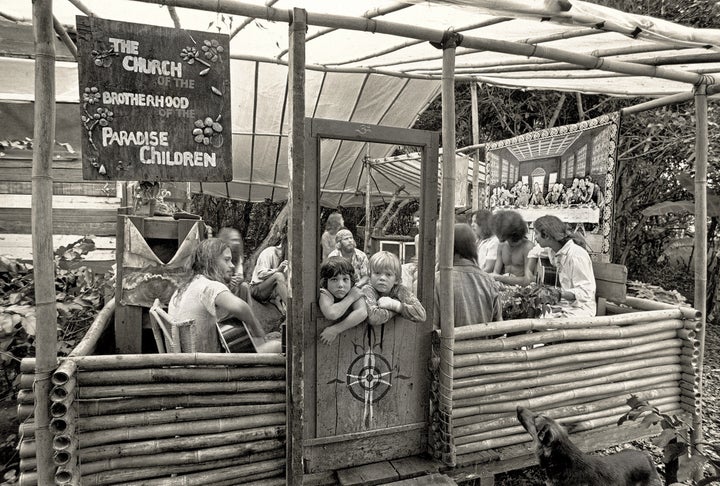 Haunting Nude Photos Bring 1970s Hippie Community Back To Life Huffpost 