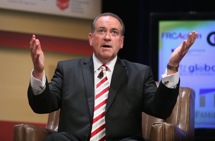 Mike Huckabee now thinks it would be "naive" to reach a deal with the Iranians.