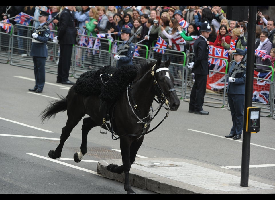 Magical Photos Of Will And Kate's Royal Wedding You Haven't Seen A ...