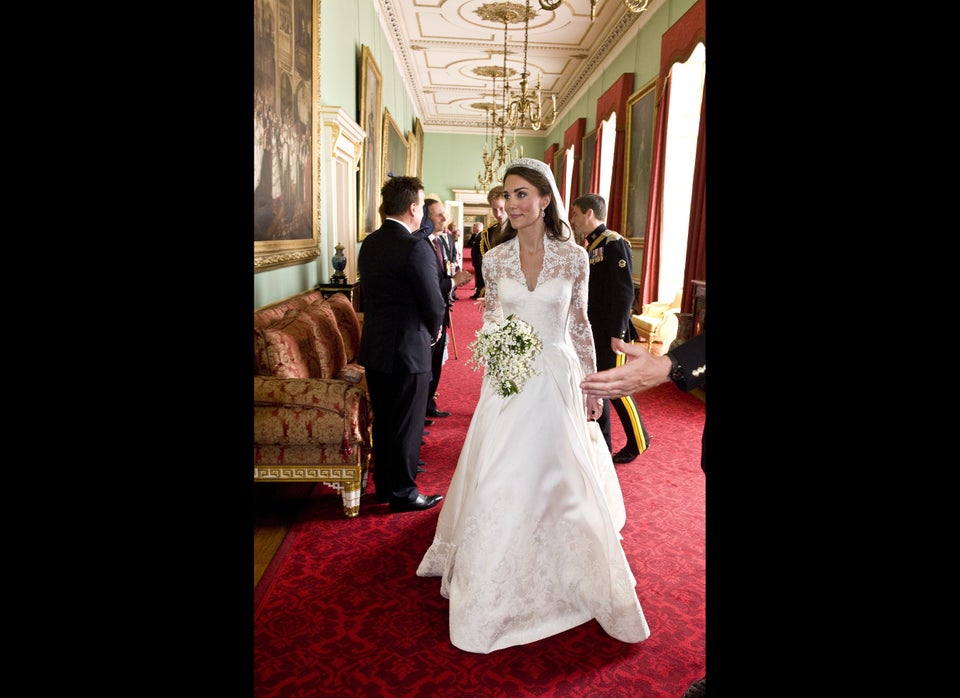 Queen Camilla Displays Kate Middleton and Prince William's Wedding Photo at  Royal Reception — See the Shot!