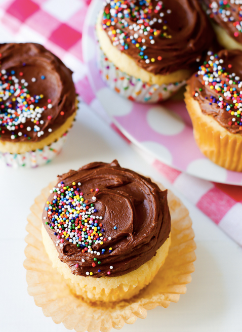 Perfect Yellow Cupcakes With Milk Chocolate Frosting