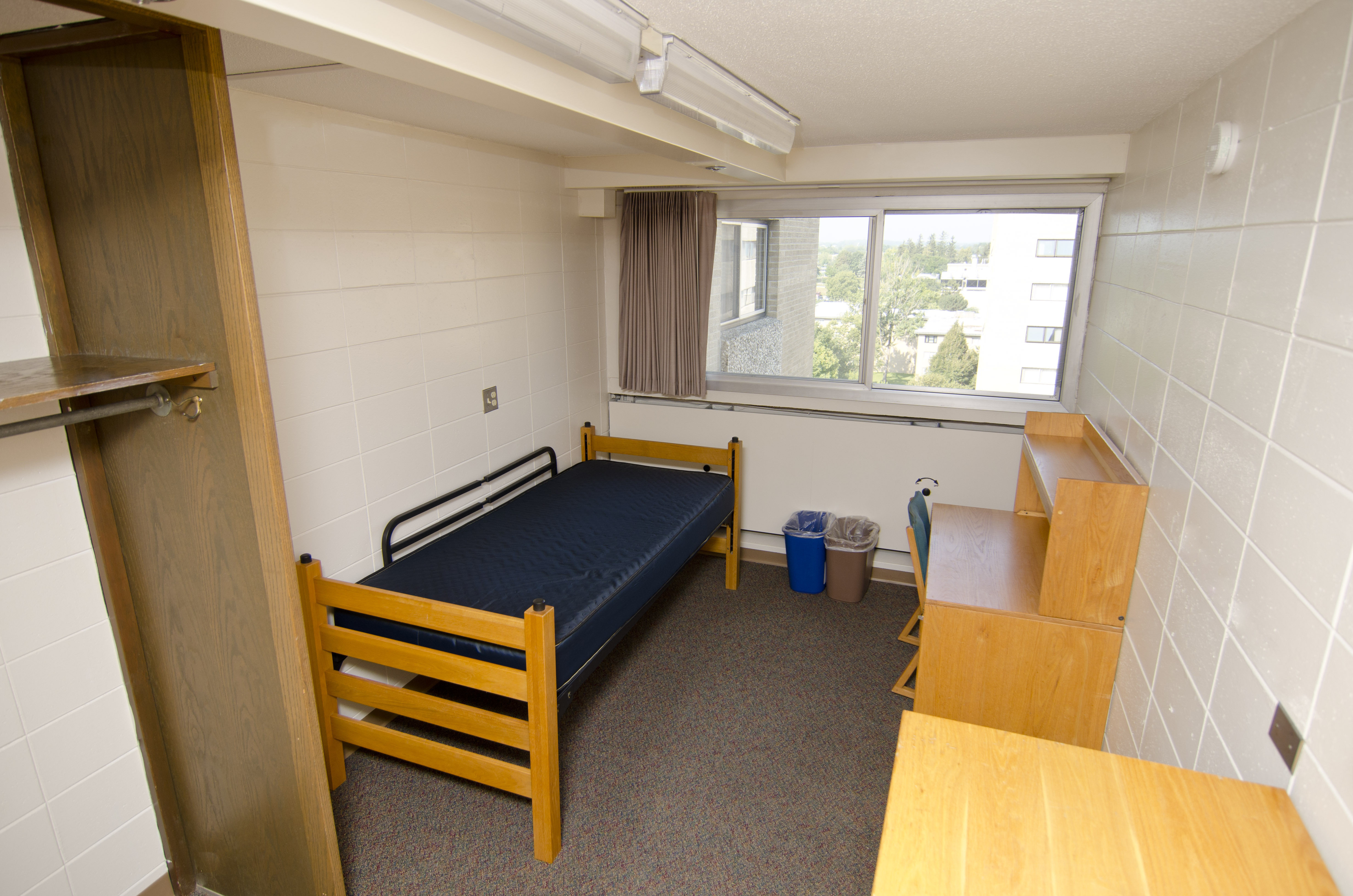 10 College Dorm Room Ideas To Make You Feel More At Home Huffpost