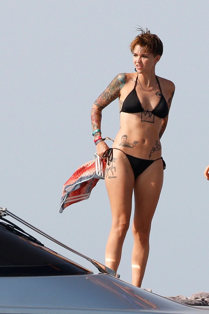 720px x 1080px - Ruby Rose Rocks Tiny Black Bikini While Vacationing In Spain | HuffPost  Entertainment