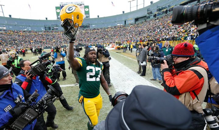 Green Bay Packers star running back Eddie Lacy tells HuffPost that he doesn't actually watch football.