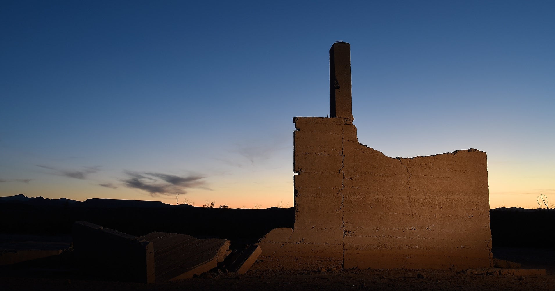 Ghost Town Emerges As Drought Makes Nevada's Lake Mead Disappear | HuffPost