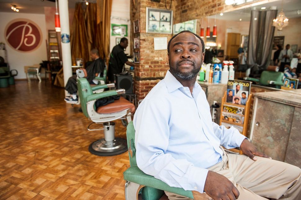 Dr. Joseph Ravenell, who works at NYU School of Medicine, set up an information table at the New York City-based Harlem Masters Barbershop, offering customers free blood-pressure screenings while they waited to get their hair cut. Customers also had the option of participating in an iPad survey about organ donation, with the option to become a donor at the conclusion of the survey.