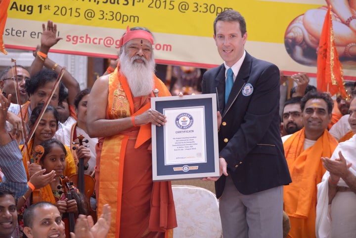 Guinness grants Swamiji with the world record for longest continuous chant.