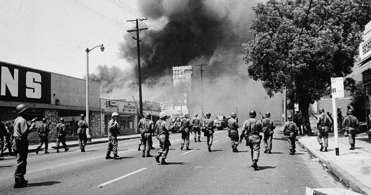50 Years Later, These 8 Photos Of The Watts Riots Speak Volumes ...