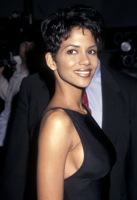 An Ode To Halle Berry S Pixie Huffpost Life