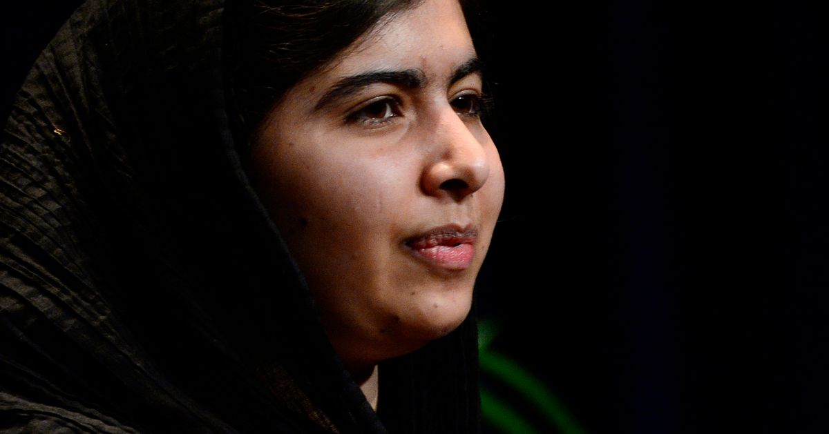 Malala Yousafzai Shot By Taliban For Supporting Girls Education Celebrates Straight As 0099