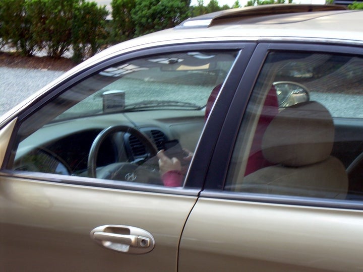 Most Seniors Use Cellphones While Behind the Wheel