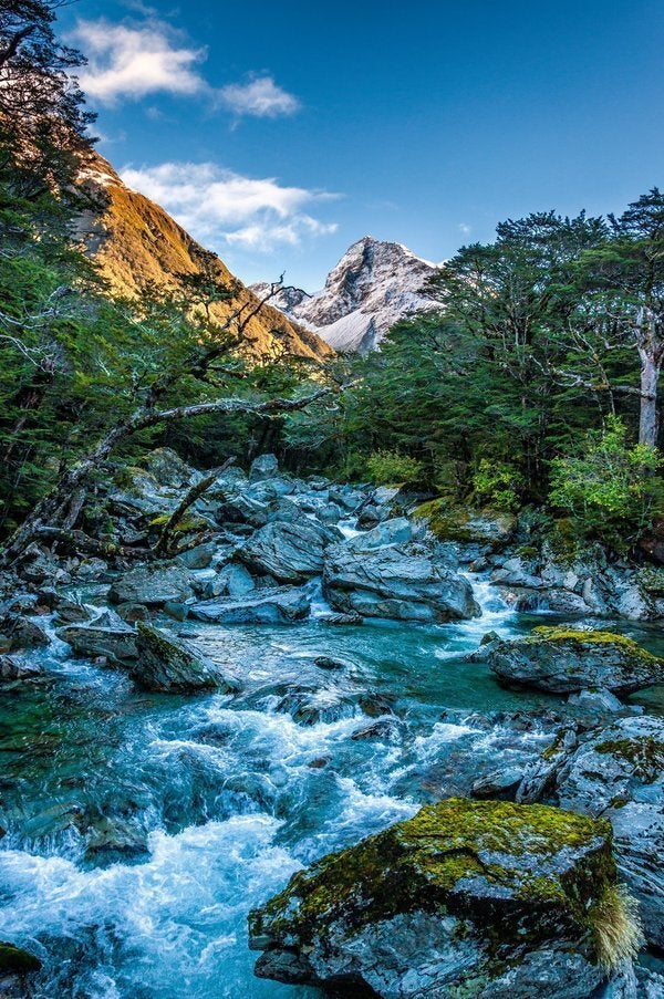 <p>Mount Cook, New Zealand's highest mountain.</p>