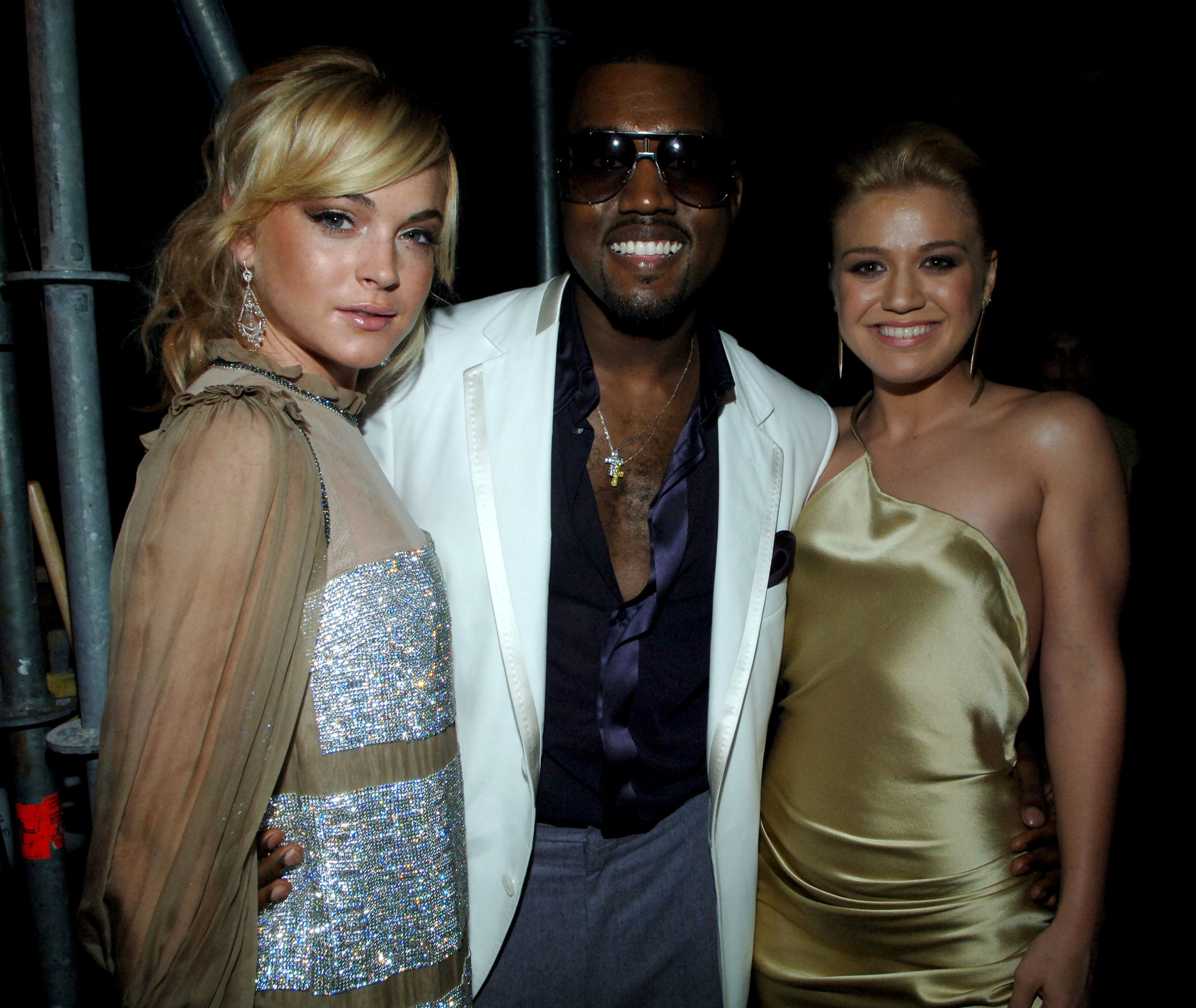 Heres What The MTV VMAs Looked Like In 2005 HuffPost Entertainment afbeelding