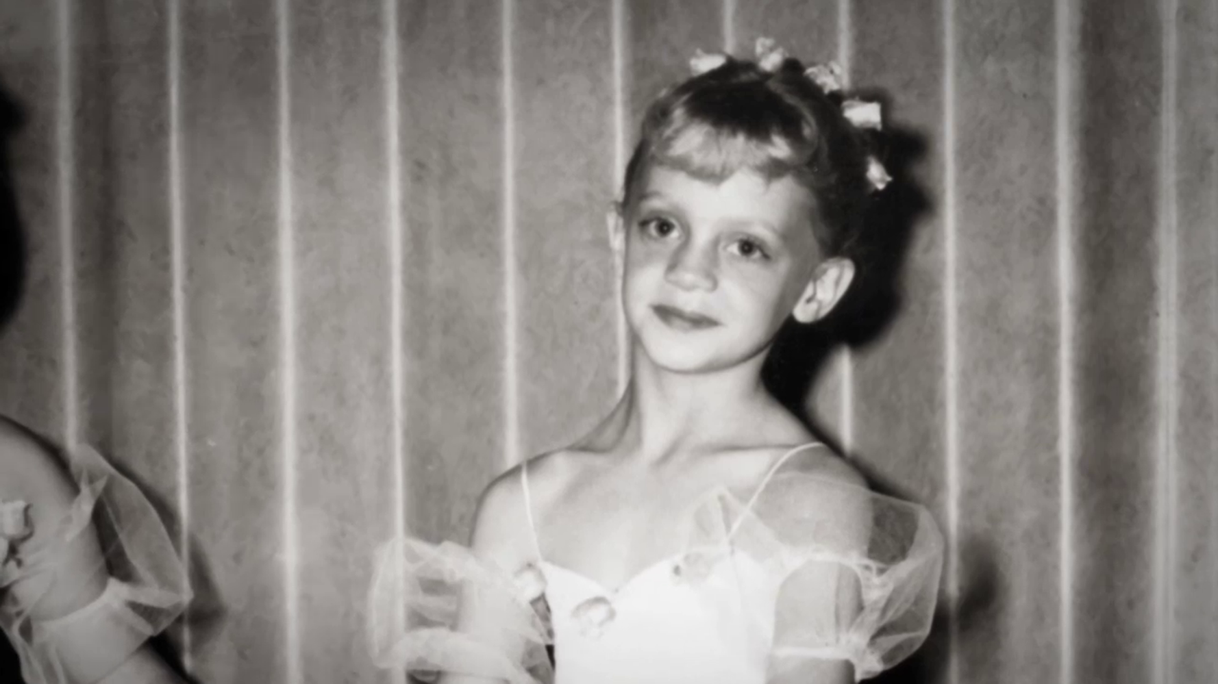 What A School Talent Show Taught Goldie Hawn About Perfection Huffpost