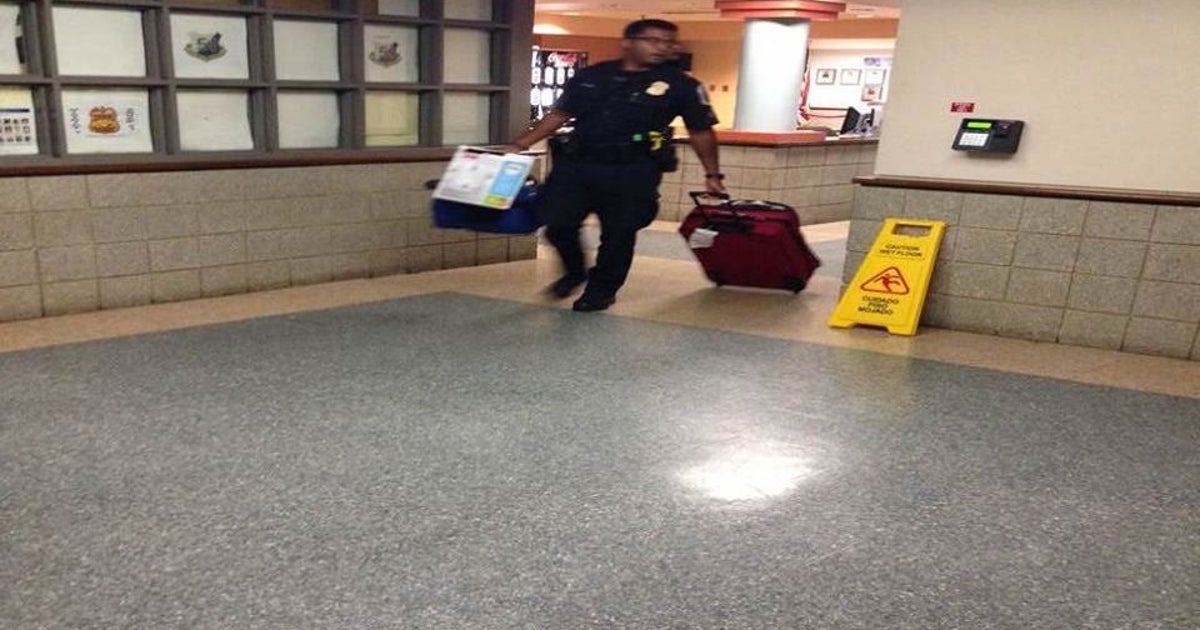 Cop Houses Homeless Mom And Baby In Hotel Room Using Own Money