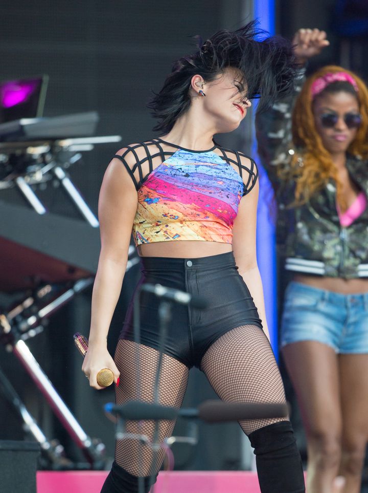 Demi Lovato Breaks Out The Hot Pants To Stay 'Cool For The Summer ...