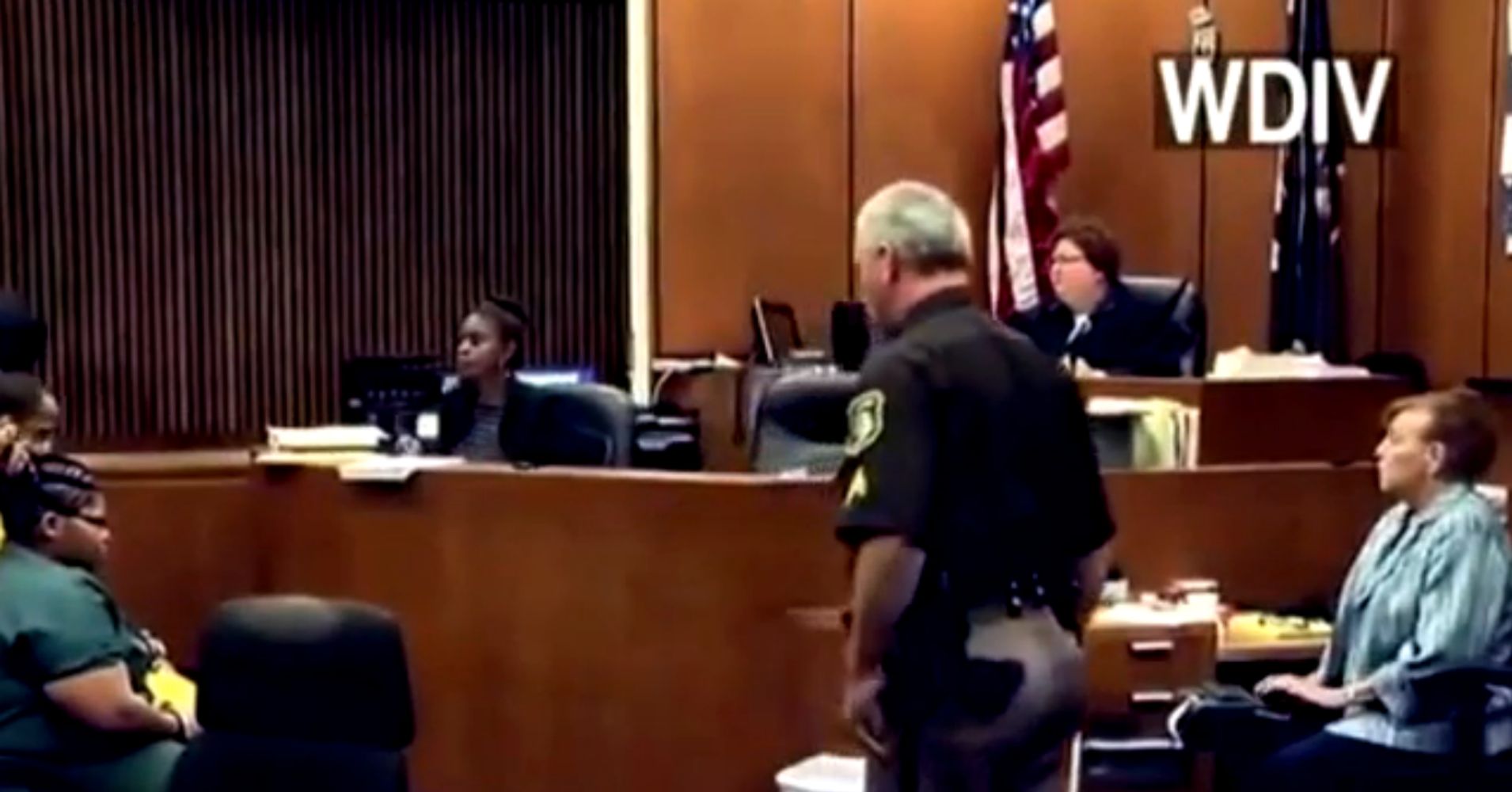 Father Attacks The Killer Of His 3 Year Old Daughter In Court (VIDEO