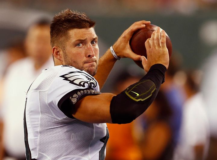 <p><span style="color: #000000; font-family: Verdana, Arial, Helvetica, sans-serif; font-size: 11px; background-color: #ffffff;">Quarterback Tim Tebow of the Philadelphia Eagles warms up on the sidelines against the New York Jets on Sept. 3, 2015 in East Rutherford, New Jersey. The team cut Tebow from its roster two days later.</span></p>