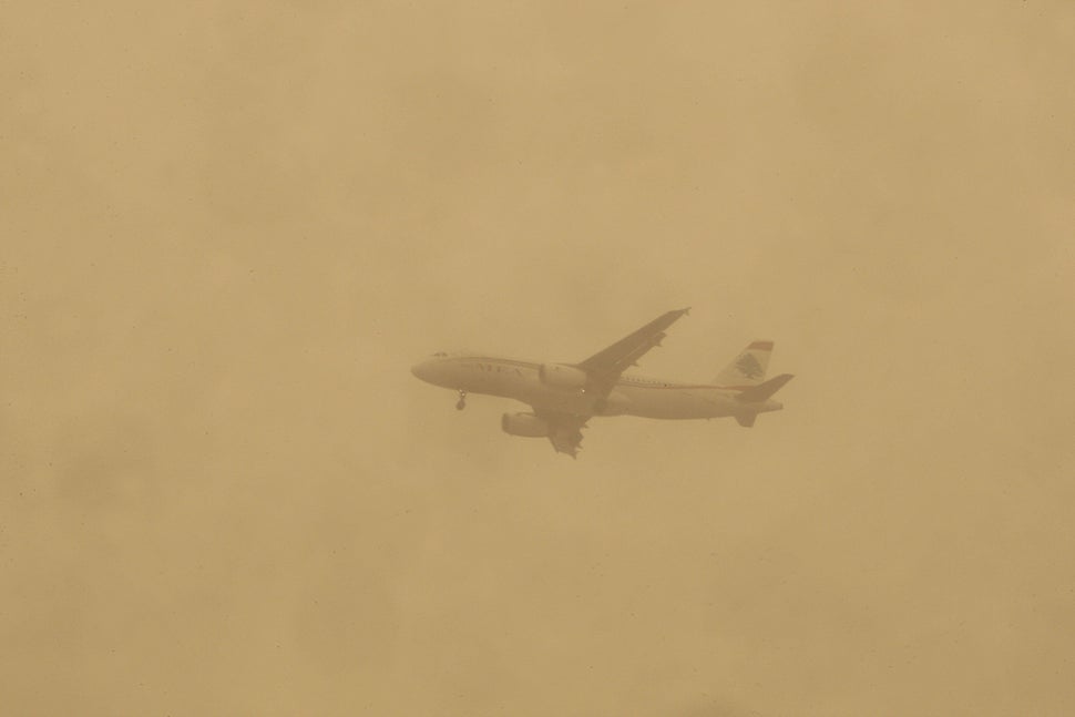 Deadly Sandstorm Brings Life And War To A Halt In The Middle East ...