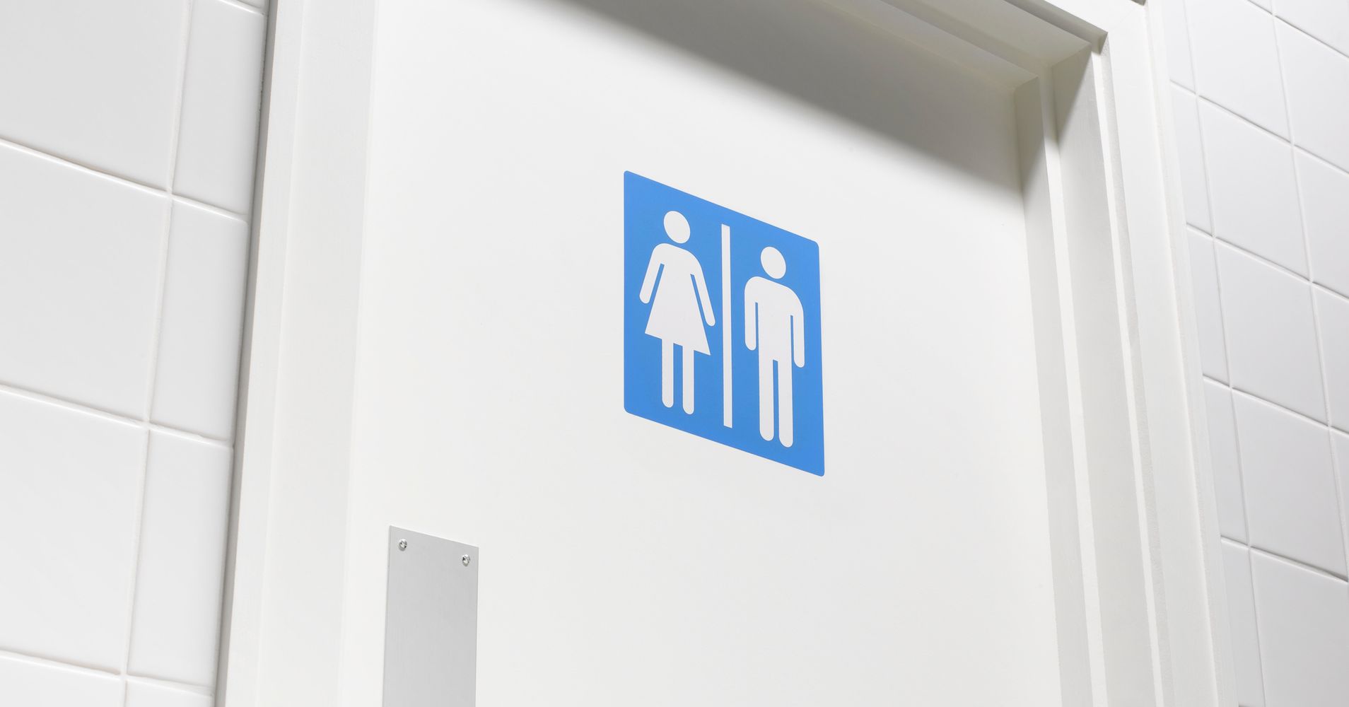 San Francisco Elementary School Introduces Gender Neutral Bathrooms Huffpost 0975