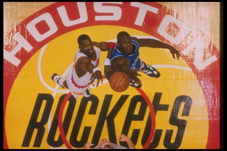 Shaq And Olajuwon Tip-Off