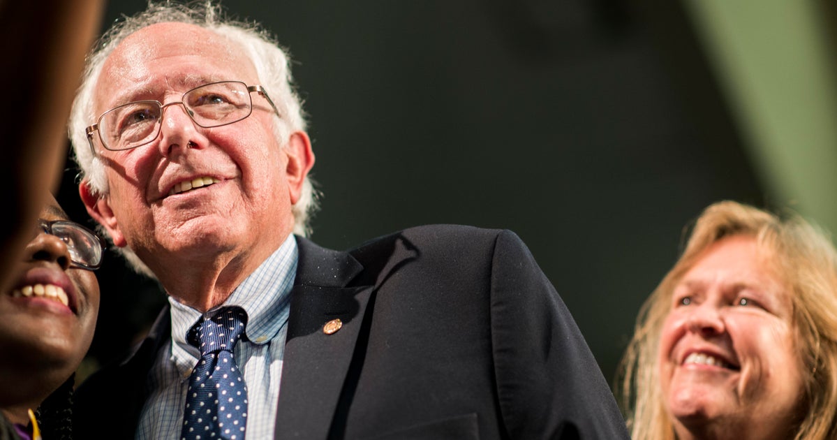 Polls Show Bernie Sanders Leading Hillary Clinton In Iowa And New ...