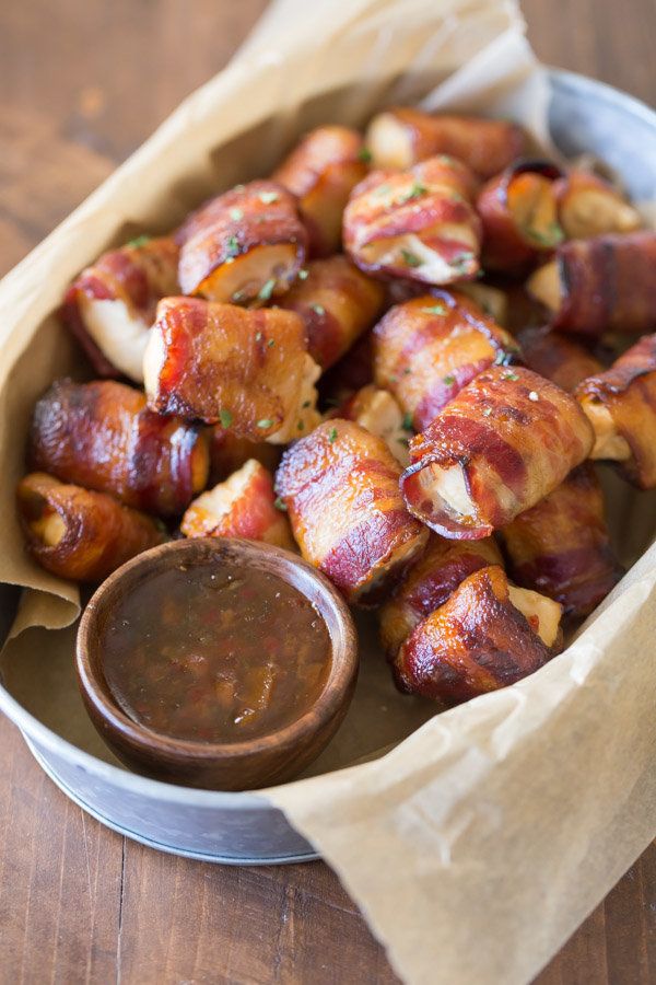 Bacon Wrapped Chicken Bites With Apricot Pepper Sauce